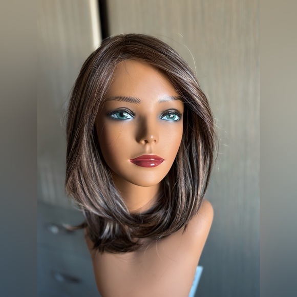 Belle tress “Genova” wig Italian City collection in color Dark Brown+HL New - Picture 5 of 10